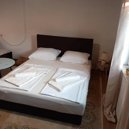 Apartament Eldar